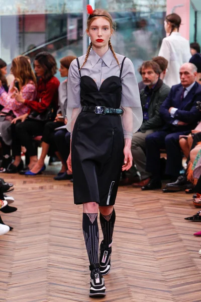 Look 4